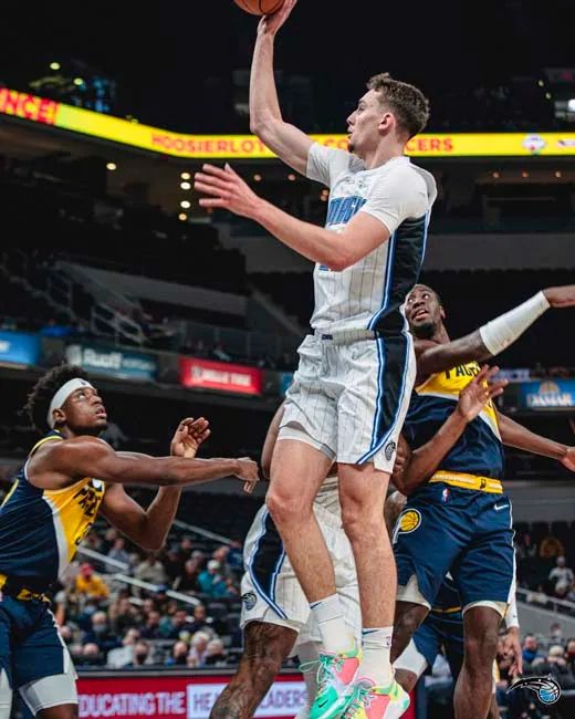 曾长期效力 曾长期效力