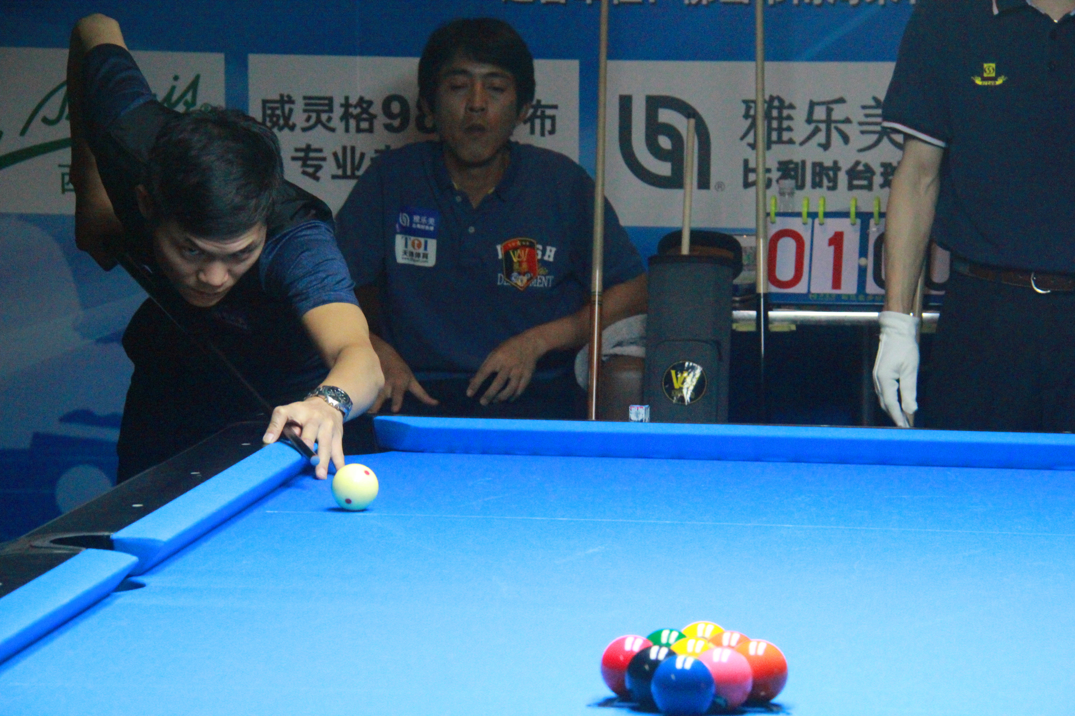 球员表现出 球员表现出