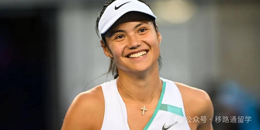 闻发布会上 闻发布会上